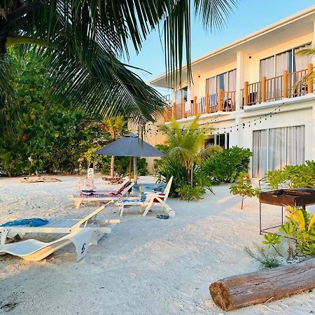 The Sunset Villa Dhiffushi Bagian luar foto