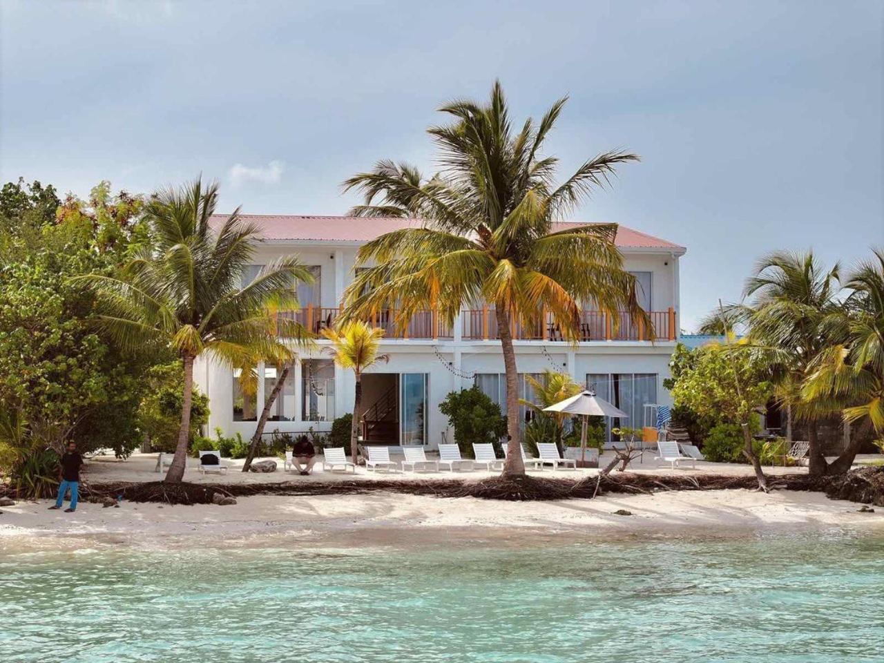 The Sunset Villa Dhiffushi Bagian luar foto