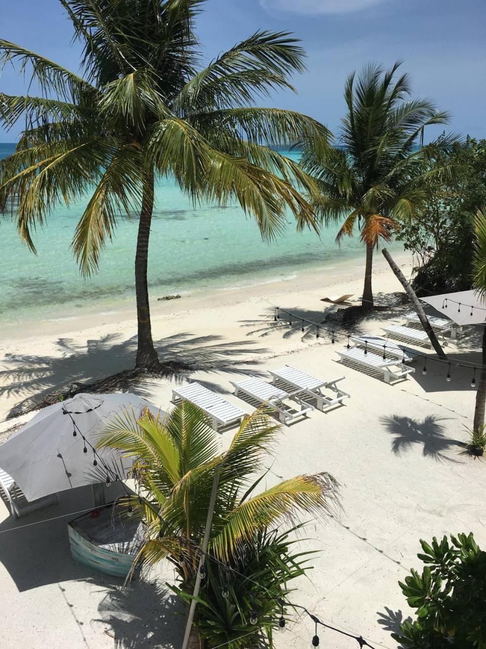 The Sunset Villa Dhiffushi Bagian luar foto
